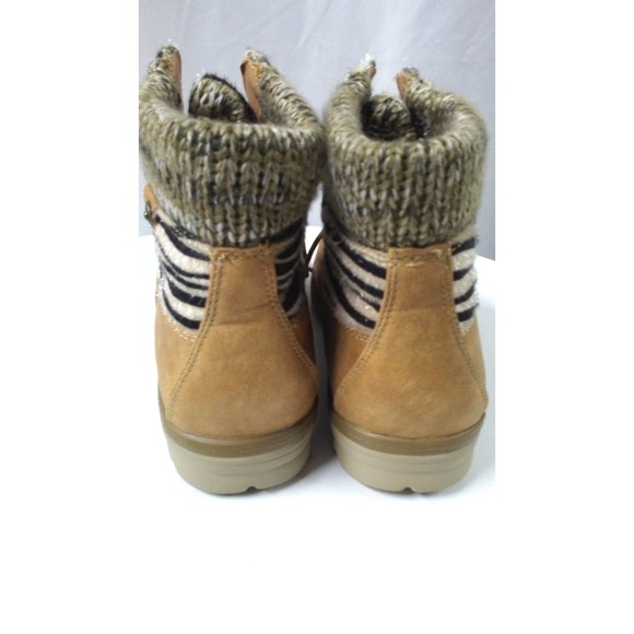 Womens Tan Faux Suede Lace Up Ankle Boots Knit‎ Collar & Zebra Print Size 8.5 - Picture 4 of 6